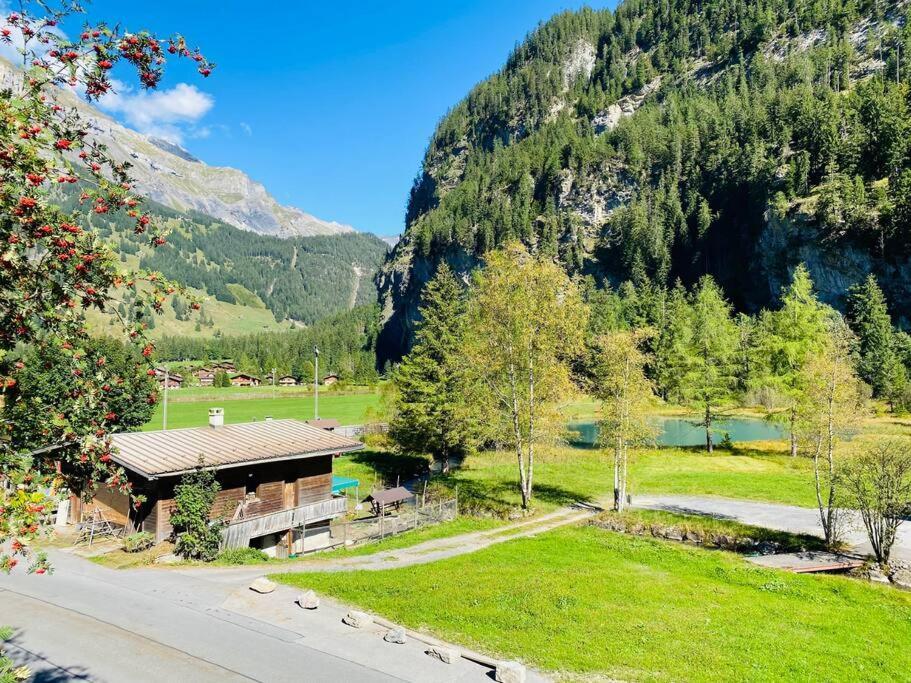 Cozy Apartment In Vintage House In Kandersteg Exterior foto
