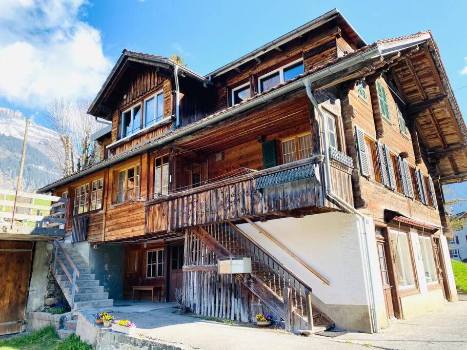 Cozy Apartment In Vintage House In Kandersteg Exterior foto